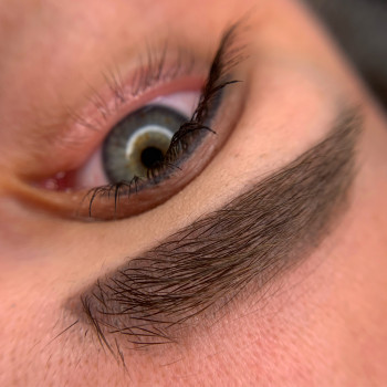 Заживші брівки та міжвійка з невеликим вилітом ??