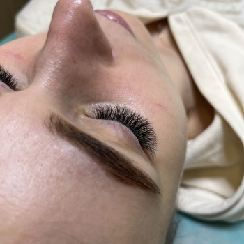 Нарощування вій 4д
                    Преподаватель курсов красоты Марина Киев