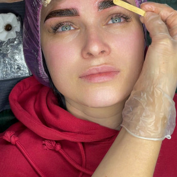 Перманентний макіяж брів в техніці «Хна»
                    Бровіст Елена Дніпро