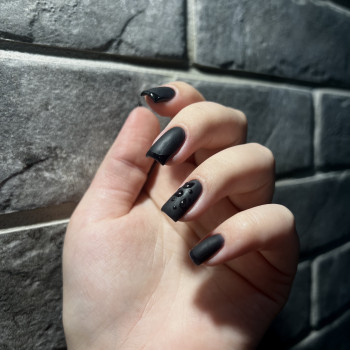 Нарощення нігтів
                    Майстер манікюру Ангеліна Дніпро