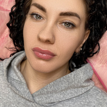 Збільшення губ
                    Мастер перманентного макияжа Лали Харьков