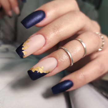 Нарощування нігтів
                    Майстер манікюру Алина Київ