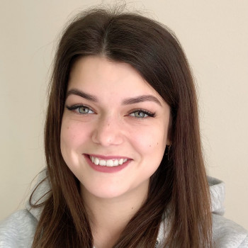 Перманентний макіяж брів
                    Косметолог-естетист Ольга Чернігів