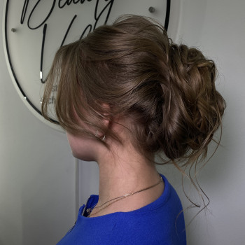 Зачіска
                    Візажист Неля Вінниця