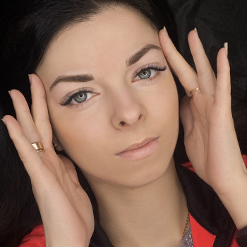 Перманент губ та брів
                    Мастер перманентного макияжа Ірина Полтава