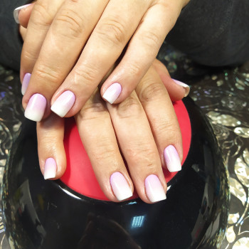 Гігієнічний манікюр
                    Майстер манікюру Інна Луцьк