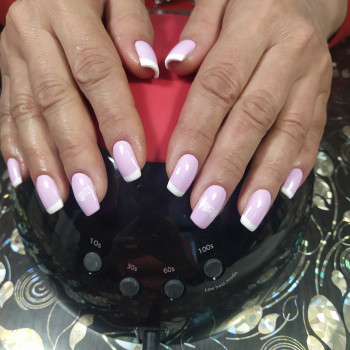 Гігієнічний манікюр
                    Майстер манікюру Інна Луцьк