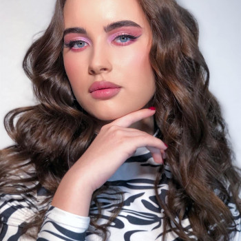 Вечірній макіяж
                    Визажист Татьяна Житомир