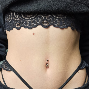 Прокол пупка
                    Мастер по пирсингу Сергій Киев