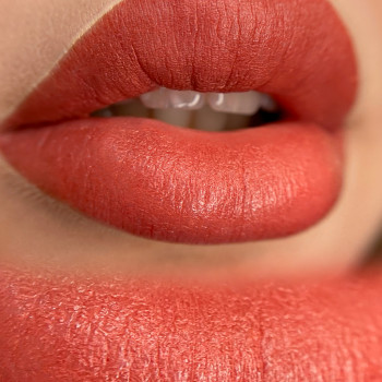 Перманентний макіяж губ
                    Майстер перманентного макіяжу Татьяна Київ