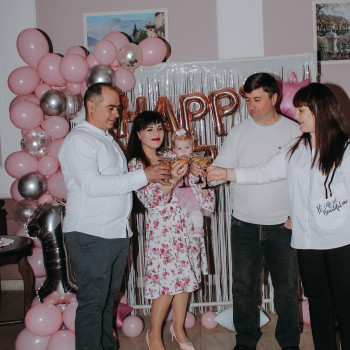 Фотосесія дня народження дитини
                    Фотограф Вероніка Вінниця