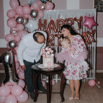 Фотосесія дня народження дитини
                    Фотограф Вероніка Вінниця