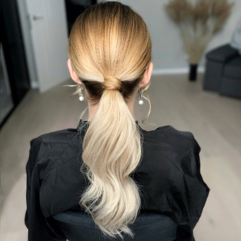 Низкий гладкий хвост