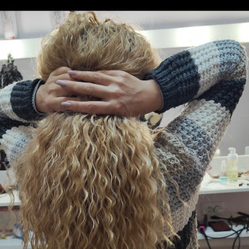 Афронарощення волосся косичками
                    Брейдер Крісс Миколаїв