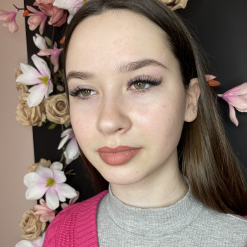 Корекція брів, нарощування вій