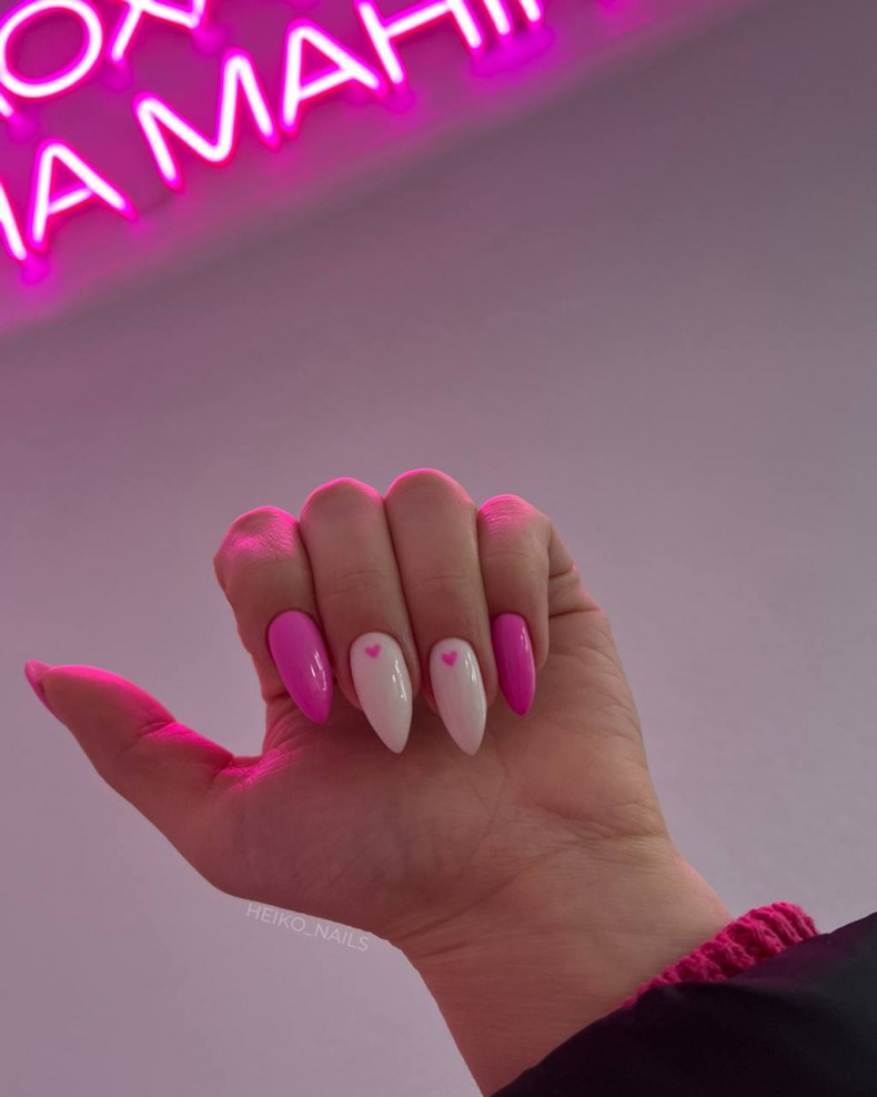 Білий манікюр яскравий рожевий, фото - Нігтьова студія Heiko Nails