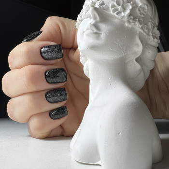 Покриття гель лаком
                    Салон краси Мастерская красоты "Queen" Київ