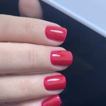 Покриття гель лаком
                    Салон краси Мастерская красоты "Queen" Київ