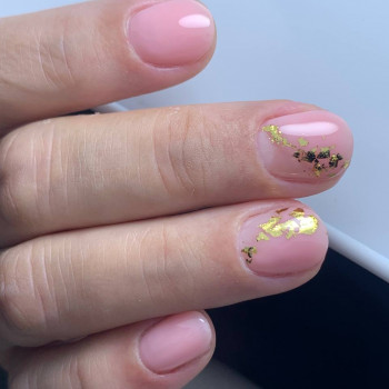 Покриття гель лаком
                    Салон краси Мастерская красоты "Queen" Київ