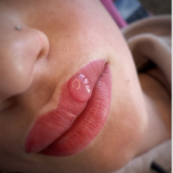 Помадний прокрас