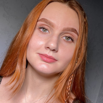 Корекція та фарбування брів
                    Бровист Марина Киев