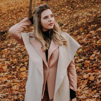 Індивідуальна вулична фотосесія
                    Фотограф Вероніка Вінниця