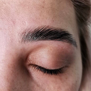 Ламінування брів
                    Салон краси Мастерская красоты "Queen" Київ