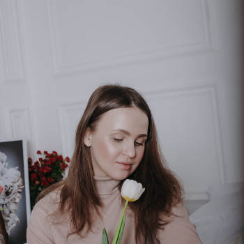 Індивідуальна фотосесія в студії
                    Фотограф Вероніка Вінниця