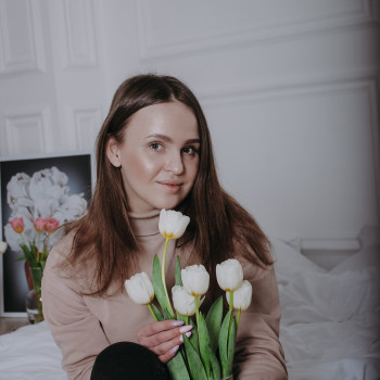 Індивідуальна фотосесія в студії
                    Фотограф Вероніка Вінниця