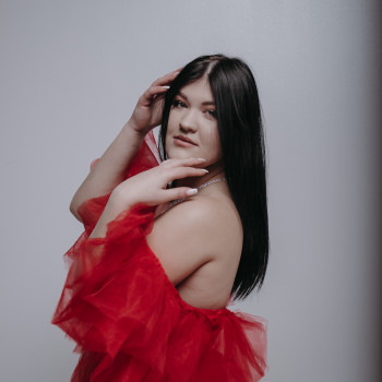 Індивідуальна фотосесія в студії
                    Фотограф Вероніка Вінниця