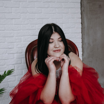 Індивідуальна фотосесія в студії
                    Фотограф Вероніка Вінниця