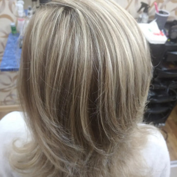 Фарбування, мелірування. Академмістечко
                    Салон краси Jazz Київ