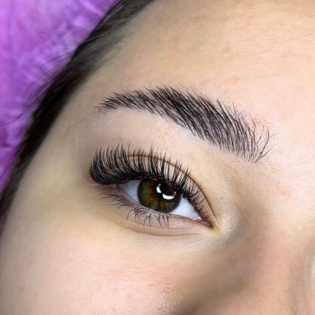 Нарощування Вій