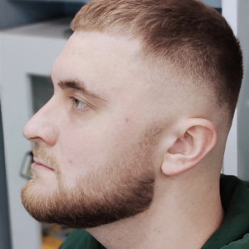 Стрижка Фейд Кроп
380 грн