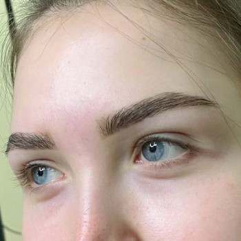 Ламінування брівок классичне та з відновленням