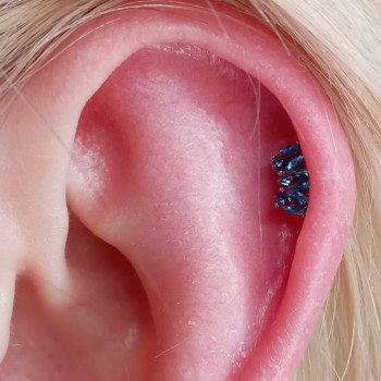 Пірсинг хряща вуха. Пірсинг хлікс