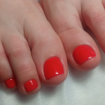 Педикюр повний
                    Мастер маникюра Мирослава Киев