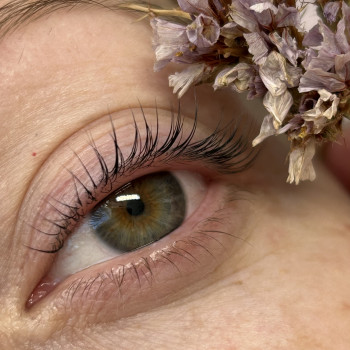 ламінування вій, вивчаємо на онлайн навчанні 
   