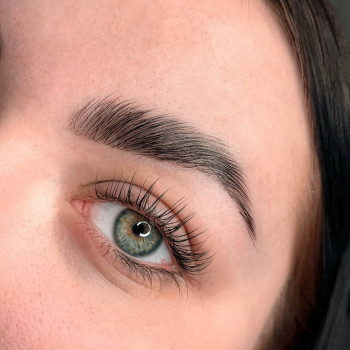 Ламінування вій
                    Салон красоты Зефір Львов