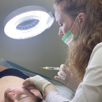 Биоревитализация
                    Косметолог Екатерина Київ