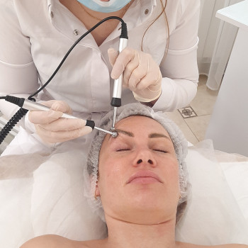 Микротоки
                    Косметолог Екатерина Киев