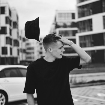 Фотосесія
                    Фотограф Юля Львов