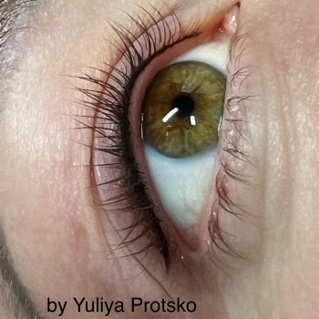 Перманентний макіяж очей
                    Мастер перманентного макияжа Юлия Коростень