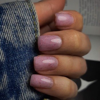 Манікюр та покриття гель-лак
                    Мастер маникюра Светлана Одесса