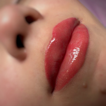 Перманентний макіяж
                    Мастер перманентного макияжа Ольга Днепр