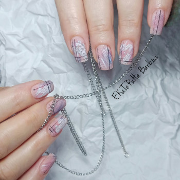 Дизайн ногтей
                    Мастер маникюра Екатерина Днепр