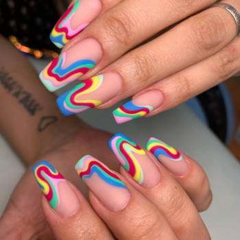 Корекція нігтів
                    Майстер манікюру Ирина Київ