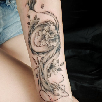 Ч/Б татуировка
                    Тату мастер Дмитрий Днепр