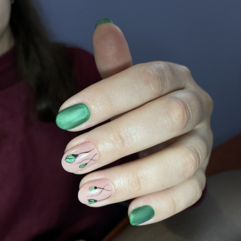 Манікюр з покриттям