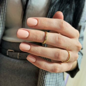 Манікюр з покриттям